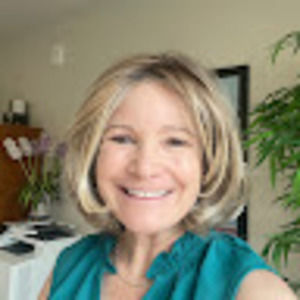 Meet your Posher, Amy l.